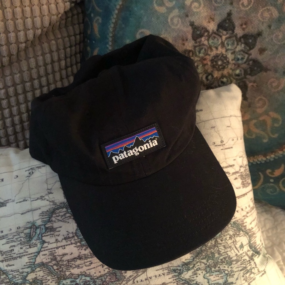 Black Patagonia hat